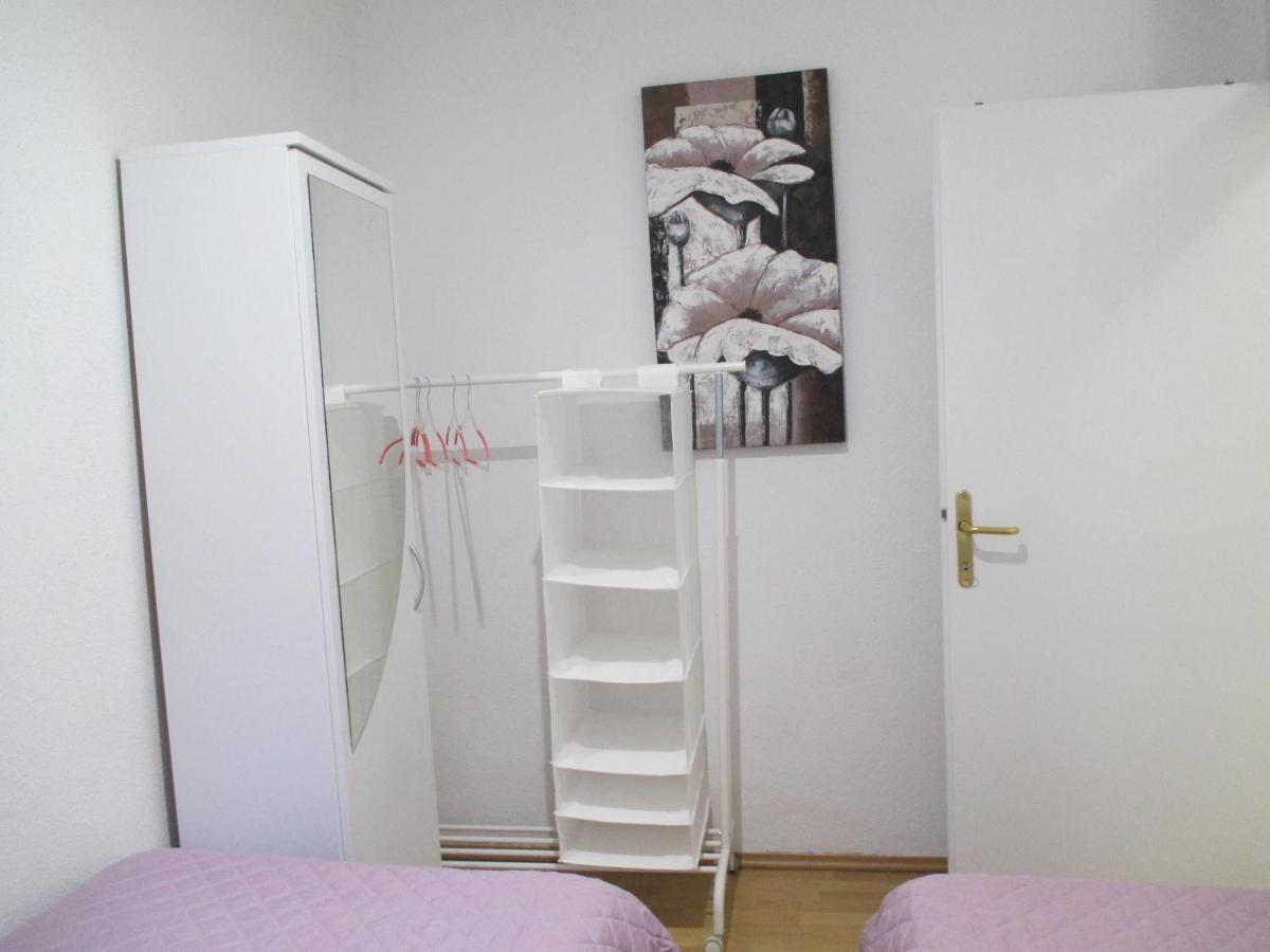 Family Apartment Romina Върсар Екстериор снимка
